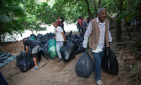 O promotor comunitário Omar, 70, apoia ação “Igarapés Limpos” em Manaus., by © ACNUR/Cesar Nogueira